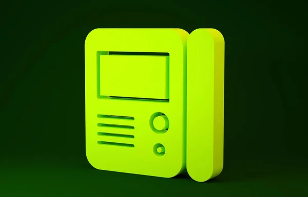 Κίτρινος Οίκος ενδοεπικοινωνίας εικονίδιο του συστήματος απομονωμένο σε πράσινο φόντο. Μινιμαλιστική έννοια. 3D απεικόνιση 3d καθιστούν — Φωτογραφία Αρχείου