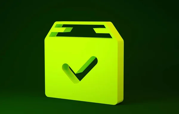 Желтая коробка с галочкой на зеленом фоне. Упаковка с галочкой. Утвержденная поставка или успешное получение пакета. Концепция минимализма. 3D-рендеринг — стоковое фото