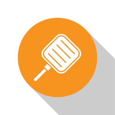 Beyaz arka planda beyaz tava simgesi izole edildi. Kızartma veya kızartma gıda sembolü. Turuncu daire düğmesi. Vektör İllüstrasyonu