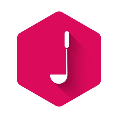 Uzun gölge ile izole beyaz mutfak kepçe simgesi. Yemek Eşyası. Çatal kaşık işareti. Pembe altıgen düğmesi. Vektör Illustration