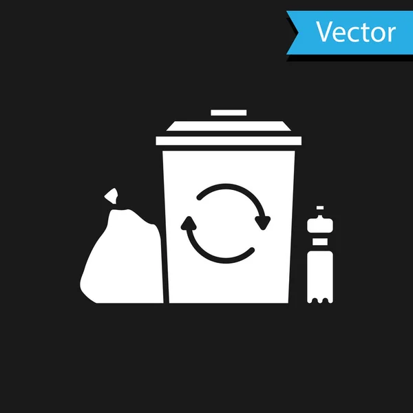 Cubo de reciclaje blanco con icono de símbolo de reciclaje aislado sobre fondo negro. Icono de bote de basura. Cartel de basura. Cesta de reciclaje. Ilustración vectorial — Vector de stock