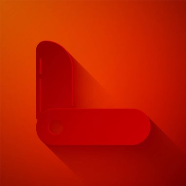 Kağıt kesiği, kırmızı arka planda izole edilmiş İsviçre çakısı ikonu. Çoklu alet, çok amaçlı çakı. Çok fonksiyonlu bir alet. Kağıt sanatı tarzı. Vektör İllüstrasyonu