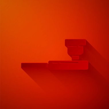 Kağıt kesiği, kırmızı arka planda izole edilmiş duman simgesi olan sigara piposu. Tütün piposu. Kağıt sanatı tarzı. Vektör İllüstrasyonu