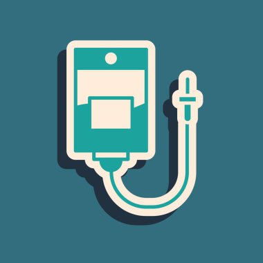 Yeşil serum torba ikonu yeşil arkaplanda izole edildi. Kan torbası. Kan bağışı konsepti. Tedavi ve terapi kavramı, kemoterapi. Uzun gölge tarzı. Vektör İllüstrasyonu