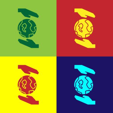 Pop Art Human hands holding Earth Globe simgesi renk arkaplan izole. Dünya kavramını sakla. Vektör İllüstrasyonu