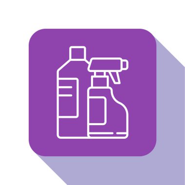 Beyaz çizgili plastik şişeler çamaşır deterjanı, çamaşır suyu, bulaşık deterjanı ya da beyaz arka planda izole edilmiş başka bir temizlik maddesi. Mor kare düğme. Vektör İllüstrasyonu