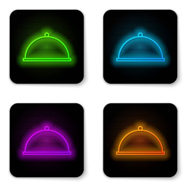 Beyaz arka planda izole edilmiş bir tepsi yiyecek ikonu ile kaplı parlayan neon hattı. Tepsi ve kapak. Kapaklı bir restoran saati. Mutfak eşyaları sembolü. Siyah kare düğme. Vektör İllüstrasyonu