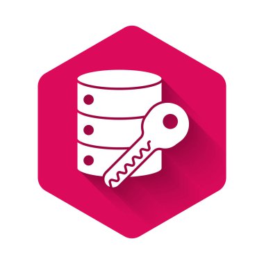 Uzun gölgeli anahtar simgesine sahip Beyaz Sunucu güvenliği. Güvenlik, güvenlik, koruma kavramı. Pembe altıgen düğmesi. Vektör İllüstrasyonu