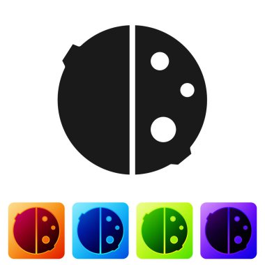 Güneş tutulması simgesi beyaz arkaplanda izole edilmiş. Tam sonar tutulması. Renkli kare düğmelerle simgeleri ayarla. Vektör İllüstrasyonu