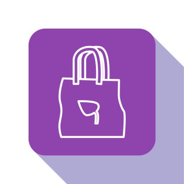 Beyaz zemin üzerinde geri dönüşüm simgesi olan beyaz çizgi kağıt alışveriş torbası. Geri dönüşüm sembollü çanta. Mor kare düğme. Vektör İllüstrasyonu