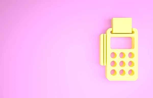 Gelbes Kassenterminal mit eingesteckter Kreditkarte und aufgedrucktem Empfangssymbol isoliert auf rosa Hintergrund. NFC-Bezahlkonzept. Minimalismus-Konzept. 3D Illustration 3D Renderer — Stockfoto