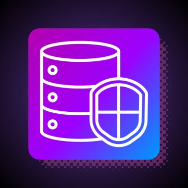 Siyah arkaplanda kalkan simgesi olan beyaz çizgi sunucusu. Saldırılara karşı koruma. Ağ güvenlik duvarı, yönlendirici, anahtar, veri. Kare renk düğmesi. Vektör İllüstrasyonu