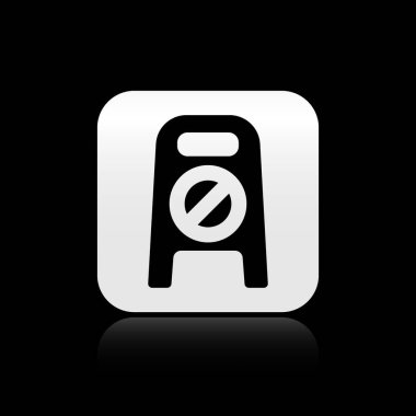 Kara Islak zemin ve temizlik ikonu siyah arka planda izole edildi. Temizlik hizmeti konsepti. Gümüş kare düğme. Vektör İllüstrasyonu