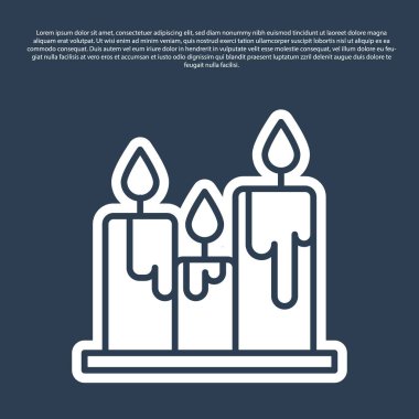 Mavi çizgi yanan mum simgesi mavi arkaplanda izole edildi. Silindirik mum çubuğu ve yanan ateş. Vektör İllüstrasyonu