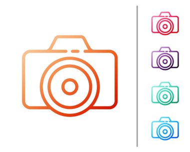 Kırmızı çizgi fotoğraf makinesi simgesi beyaz arkaplanda izole edildi. Fotoğraf makinesi simgesi. Renk simgelerini ayarla. Vektör İllüstrasyonu