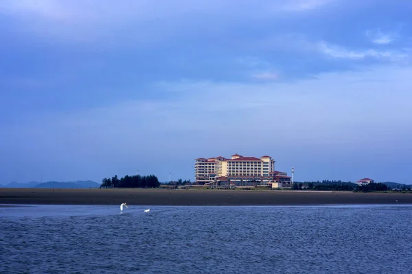 Resort hotel at bailang Beach — Stock Photo, Image