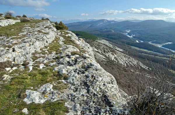 Plateau Mangup-Grünkohl auf der Krim — Stockfoto