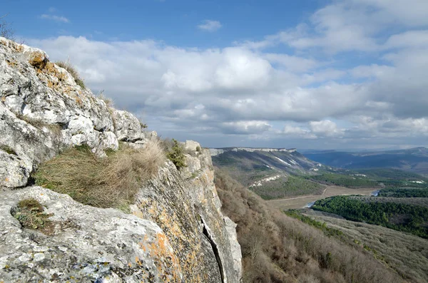 Plateau Mangup-Grünkohl auf der Krim — Stockfoto