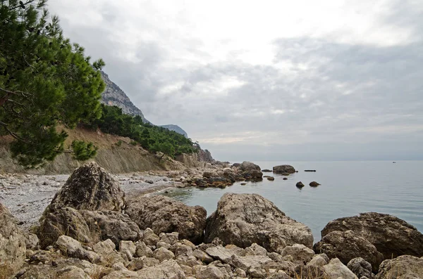 Η ακτή της Κριμαίας κοντά σε Σεβαστούπολη — Φωτογραφία Αρχείου