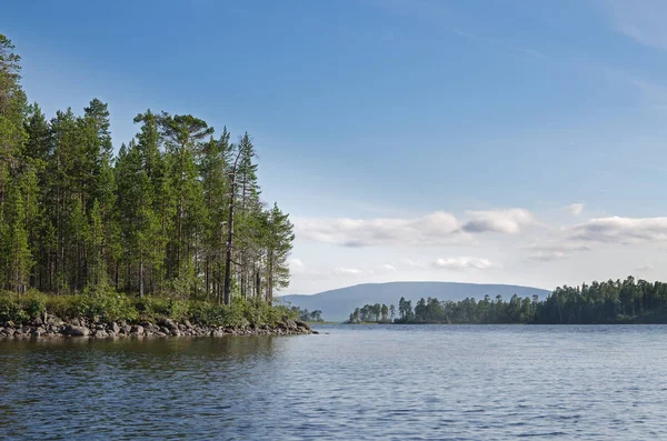 Lac de Kolvitsa (Russie du Nord ) — Photo