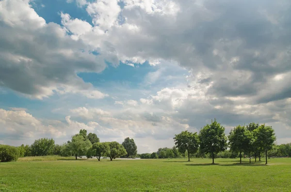 Park w Moskwie, Rosja — Zdjęcie stockowe