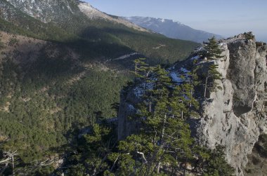 Stavri Kaya 'nın uçurumundan bak
