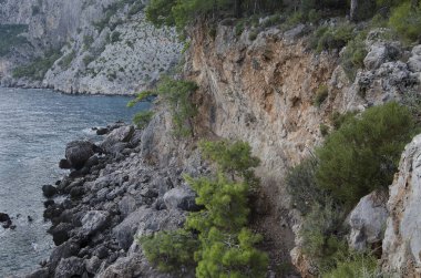 Akdeniz kıyısındaki Türkiye 'de Kayalar