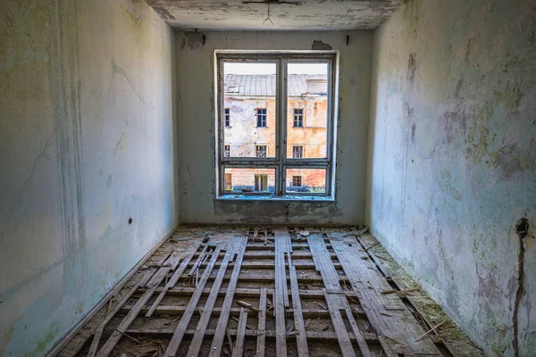 Interior del edificio abandonado — Foto de Stock