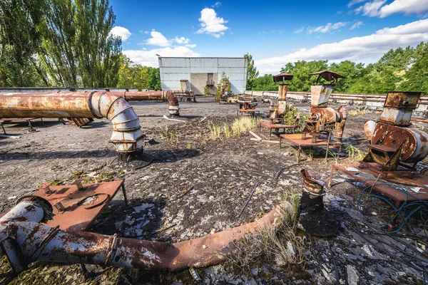Gamla fabriken i Tjernobyl zonen — Stockfoto