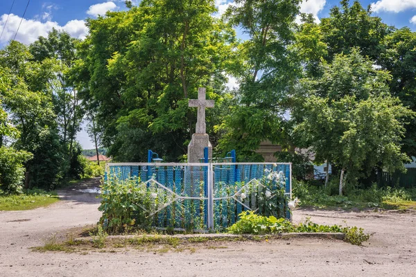 Santuario junto al camino en Ucrania — Foto de Stock