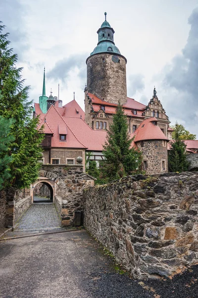 Castelo na aldeia de Sucha — Fotografia de Stock