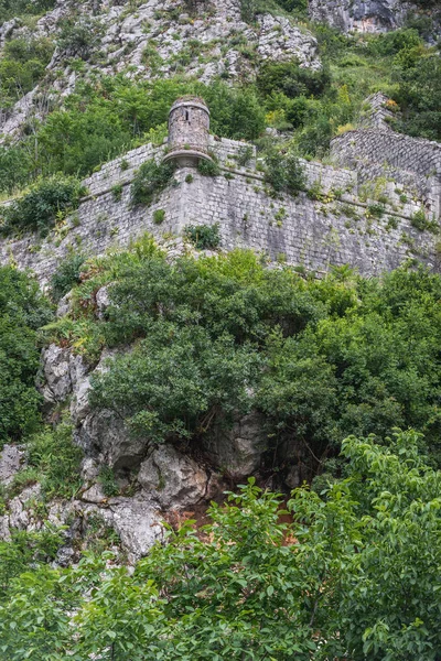 Murallas medievales de Kotor — Foto de Stock