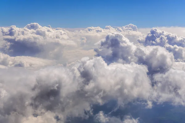 白い雲のビュー — ストック写真