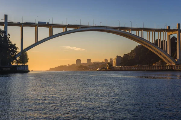 Ponte sul fiume Douro a Porto — Foto Stock