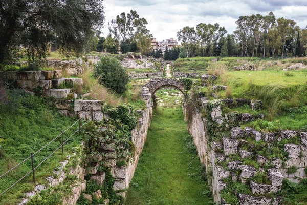 Antiguas ruinas en Siracusa —  Fotos de Stock