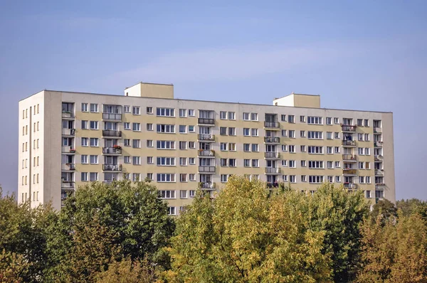 Edifício residencial em Varsóvia — Fotografia de Stock