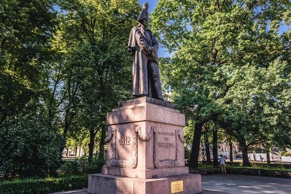 Пам'ятник Михайлу Барклаю де Толлі. — стокове фото