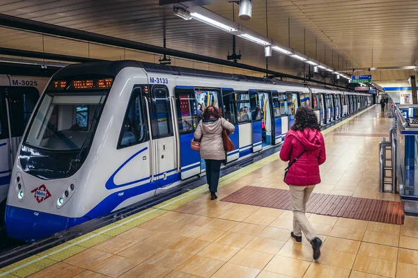 Metro en Madrid — Foto de Stock