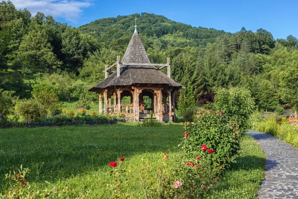 Барсанський монастир у Румунії. — стокове фото