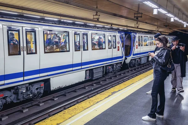 Metro en Madrid —  Fotos de Stock