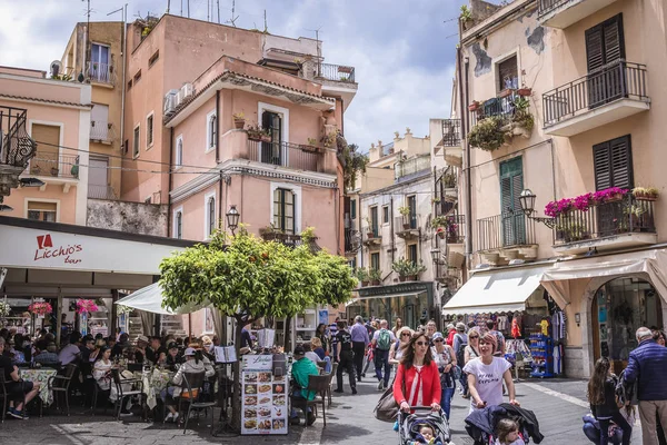 Taormina város Szicília szigetén — Stock Fotó