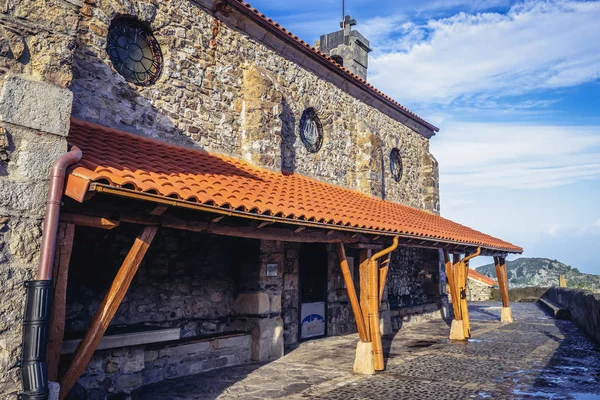 Capilla en el islote Gaztelugatxe —  Fotos de Stock