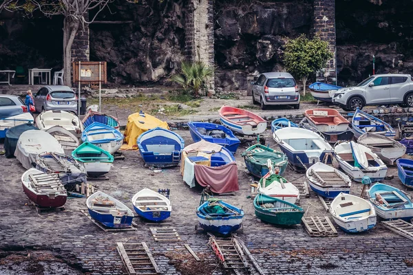 Aci castello auf sizilien insel — Stockfoto