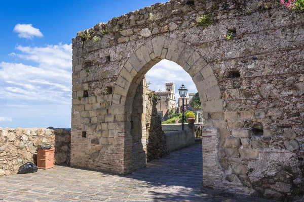Savoca ciudad en la isla de Sicilia —  Fotos de Stock