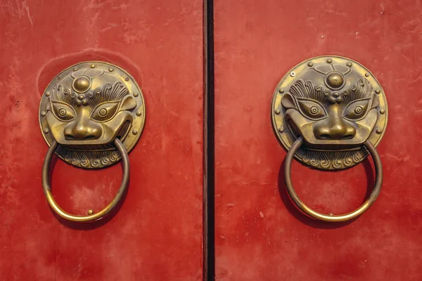 Door in Jingshan Park — 스톡 사진