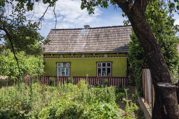 Marginea pueblo en Rumania — Foto de Stock