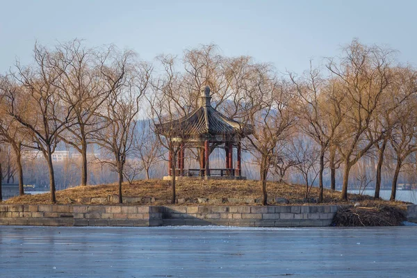 Piccolo Isolotto Sul Lago Kunming Nel Palazzo Estate Pechino Capitale — Foto Stock