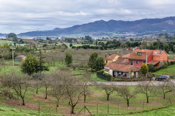 스페인에 아스투리아스 지역의 마을의 — 스톡 사진