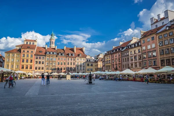 Varsóvia Polônia Maio 2016 Casas Aluguel Restaurantes Praça Principal Cidade — Fotografia de Stock
