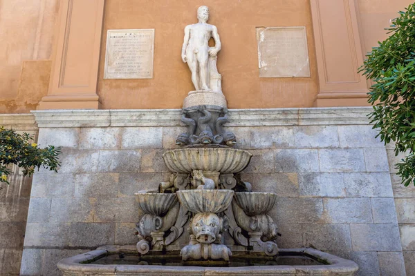 Fontana Saturno Sul Centro Storico Della Città Trapani Isola Sicilia — Foto Stock